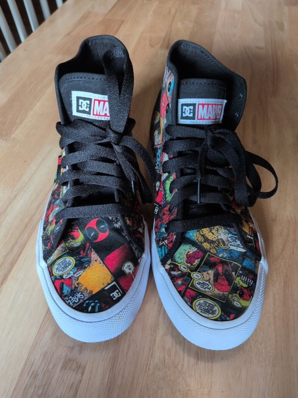 DC Shoes Marvel Deadpool Collab Mens Size 9.5 or Womens size 11 - Picture 1 of 6